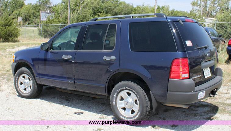 image for item A2588 2003 Ford Explorer XLS SUV