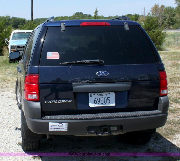 image for item A2588 2003 Ford Explorer XLS SUV