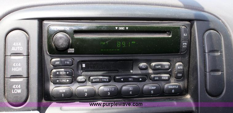 image for item A2588 2003 Ford Explorer XLS SUV