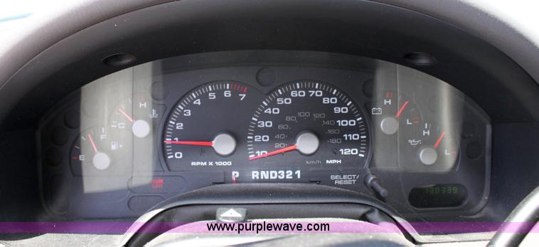 image for item A2588 2003 Ford Explorer XLS SUV