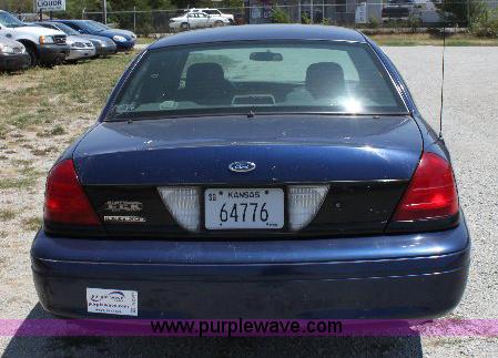 image for item A2589 2004 Ford Crwon Victoria Police Interceptor