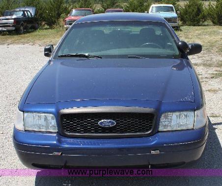 image for item A2589 2004 Ford Crwon Victoria Police Interceptor
