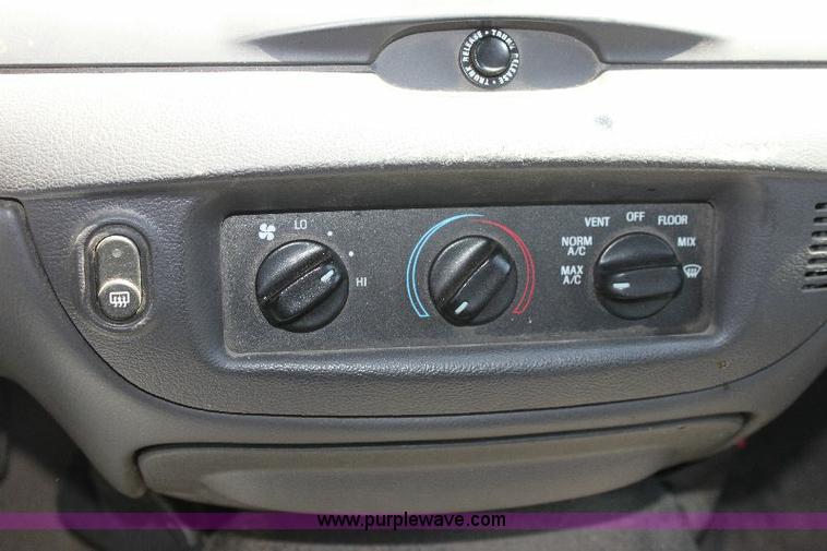 image for item A2589 2004 Ford Crwon Victoria Police Interceptor