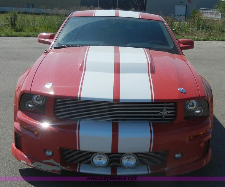 image for item A3077 2005 Ford Mustang GT