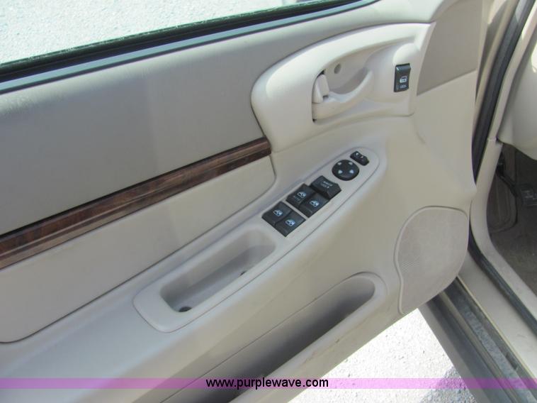 image for item A3585 2004 Chevrolet Impala