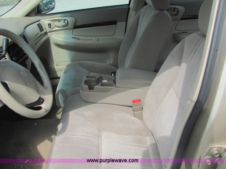 image for item A3585 2004 Chevrolet Impala