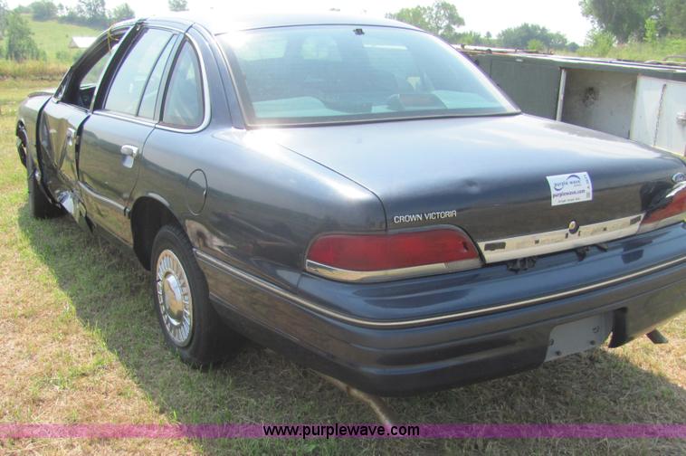 image for item A3671 1994 Ford Crown Victoria