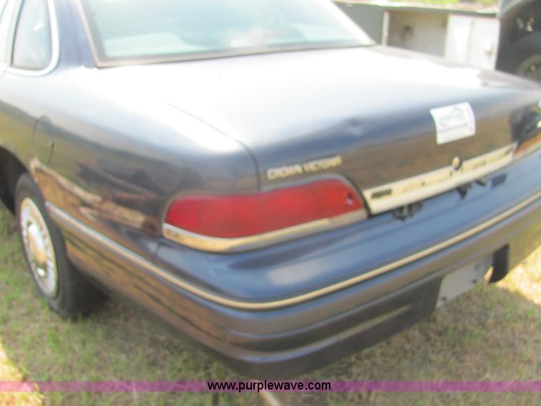 image for item A3671 1994 Ford Crown Victoria