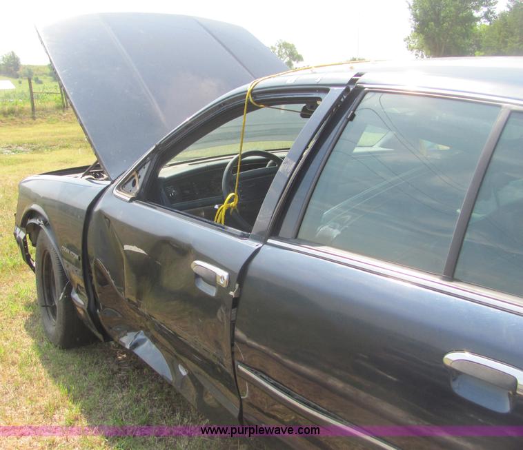 image for item A3671 1994 Ford Crown Victoria