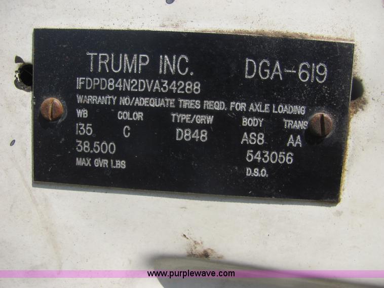 image for item A3672 1983 Ford 800