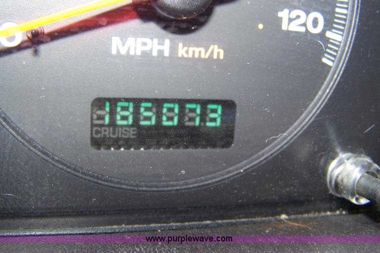 image for item A4537 2001 Jeep Grand Cherokee Laredo SUV