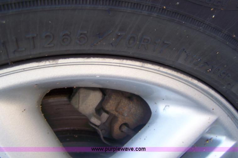 image for item A4540 2004 Ford Expedition XLT SUV