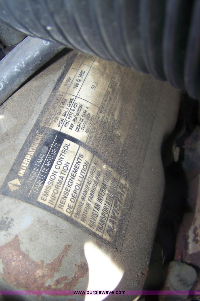 image for item A4541 1993 Ford F250 XLT pickup truck cab and chassis