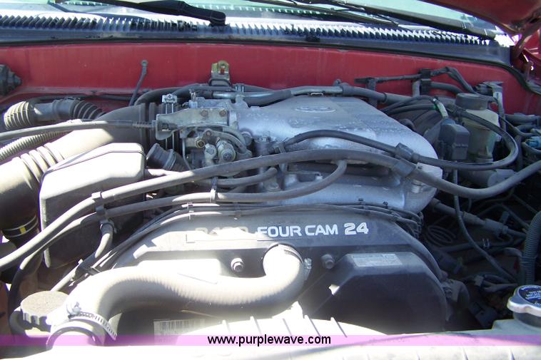 image for item A4543 1997 Toyota Tacoma LX extended cab pickup truck