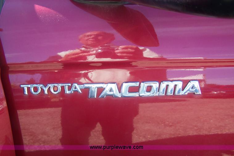image for item A4543 1997 Toyota Tacoma LX extended cab pickup truck