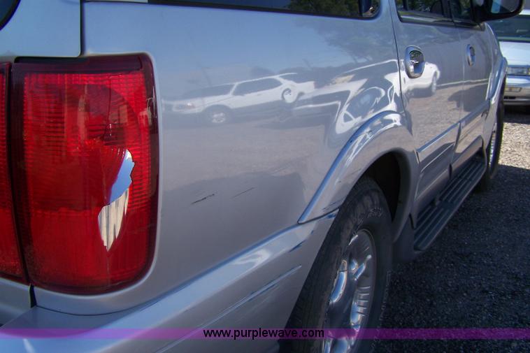 image for item A4544 1999 Lincoln Navigator SUV