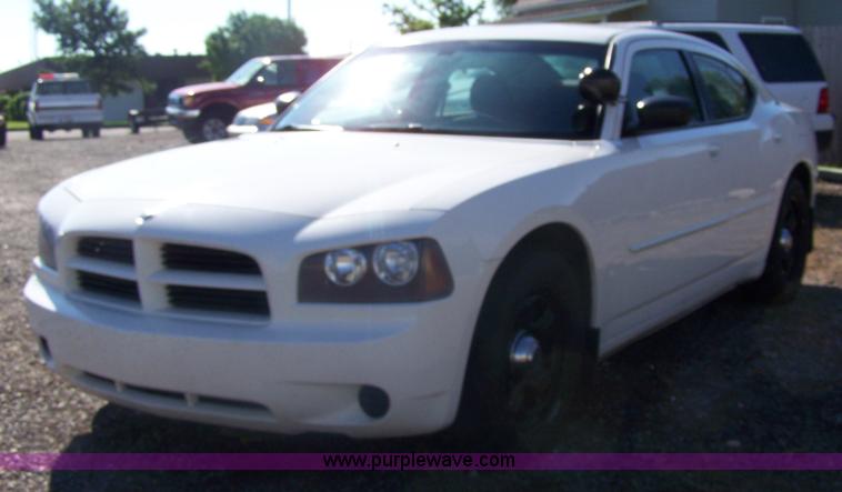 image for item A4545 2007 Dodge Charger Police