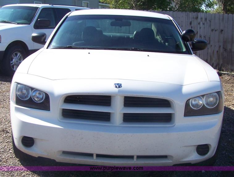 image for item A4545 2007 Dodge Charger Police