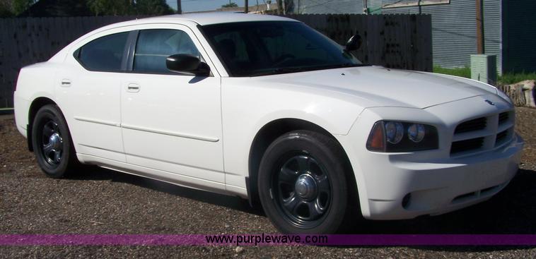 image for item A4545 2007 Dodge Charger Police