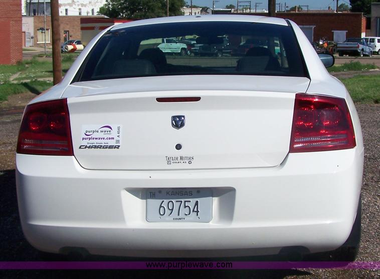 image for item A4545 2007 Dodge Charger Police