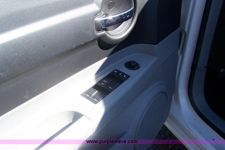 image for item A4545 2007 Dodge Charger Police