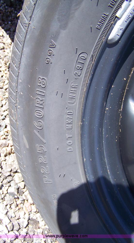 image for item A4545 2007 Dodge Charger Police