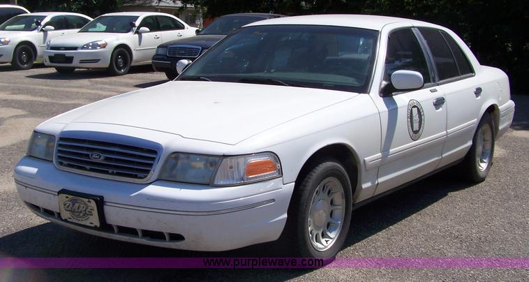 image for item A4565 1998 Ford Crown Victoria LX