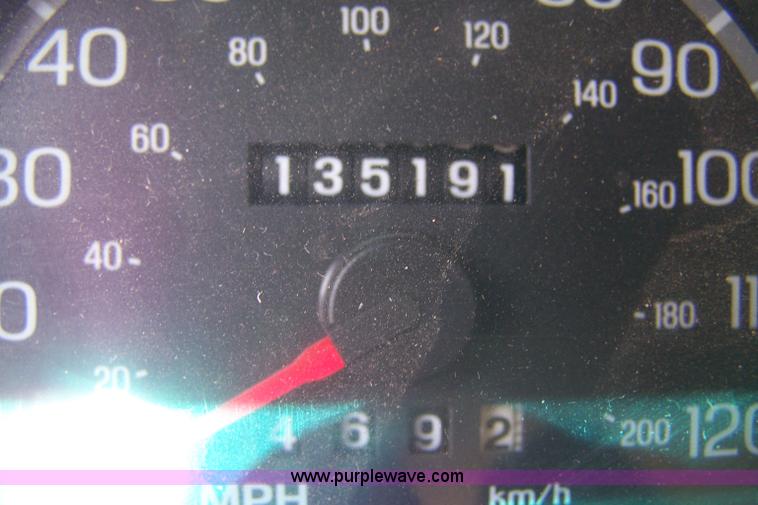 image for item A4565 1998 Ford Crown Victoria LX