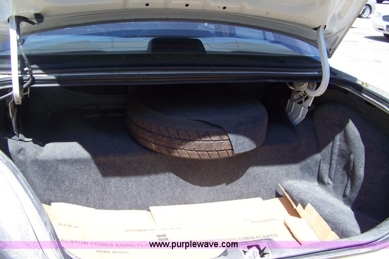 image for item A4565 1998 Ford Crown Victoria LX