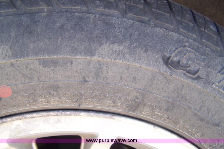 image for item A4565 1998 Ford Crown Victoria LX