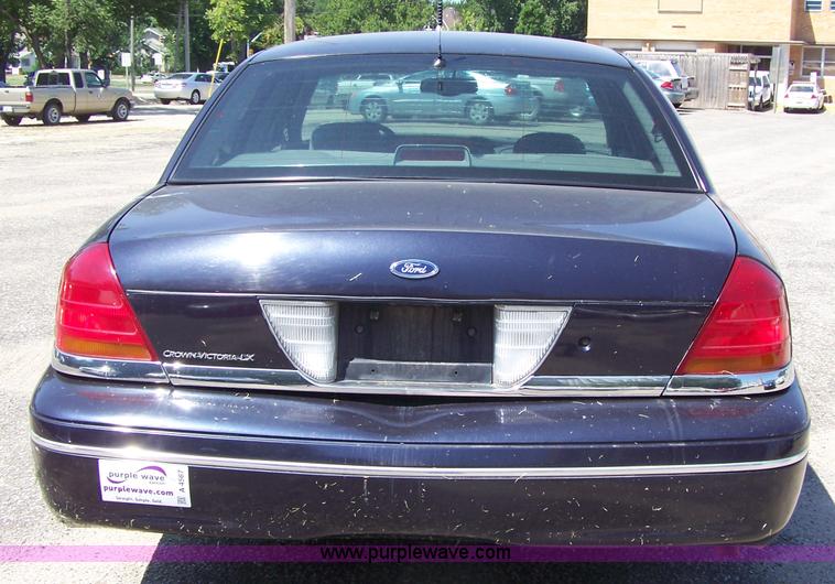 image for item A4567 1999 Ford Crown Victoria LX