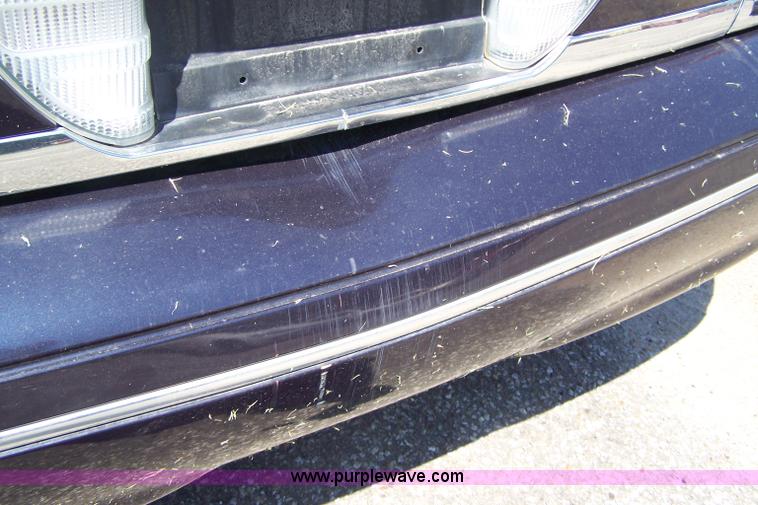 image for item A4567 1999 Ford Crown Victoria LX