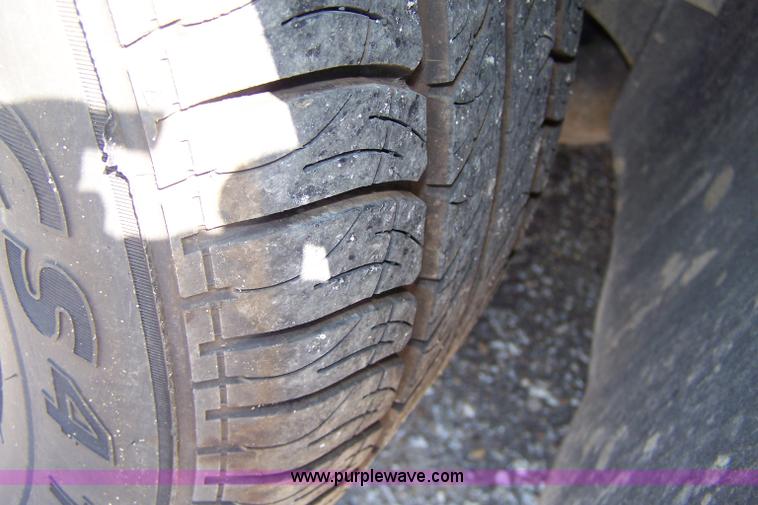 image for item A4567 1999 Ford Crown Victoria LX