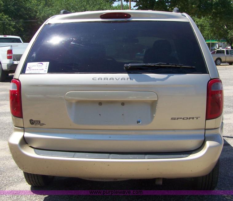 image for item A4570 2001 Dodge Caravan Sport mini van