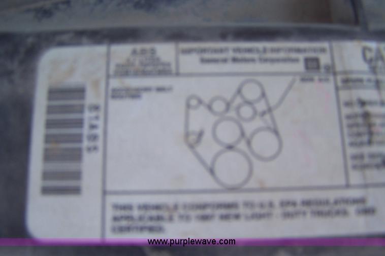 image for item A4572 1997 Chevrolet Silverado 1500 Z71 extended cab pickup truck