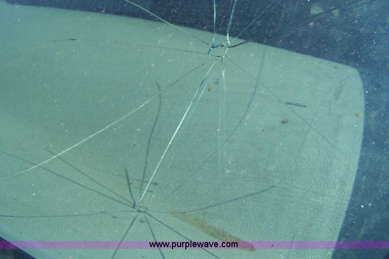 image for item A4572 1997 Chevrolet Silverado 1500 Z71 extended cab pickup truck