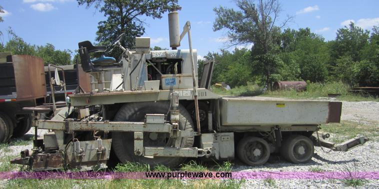 image for item A4734 Cedarapids BSF-530 asphalt paver