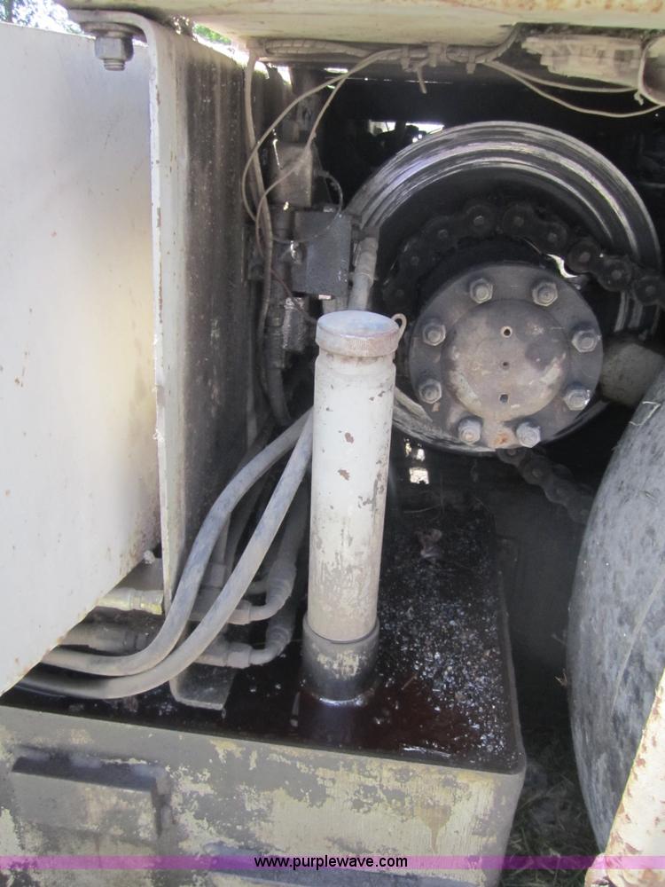 image for item A4734 Cedarapids BSF-530 asphalt paver