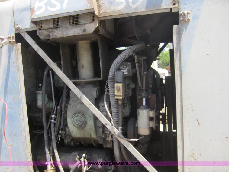 image for item A4734 Cedarapids BSF-530 asphalt paver