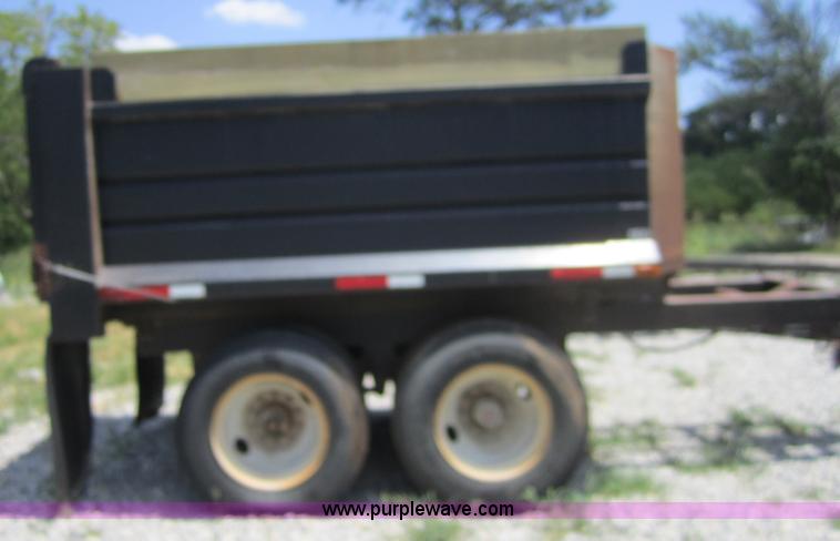 image for item A4735 2000 Leach pup trailer