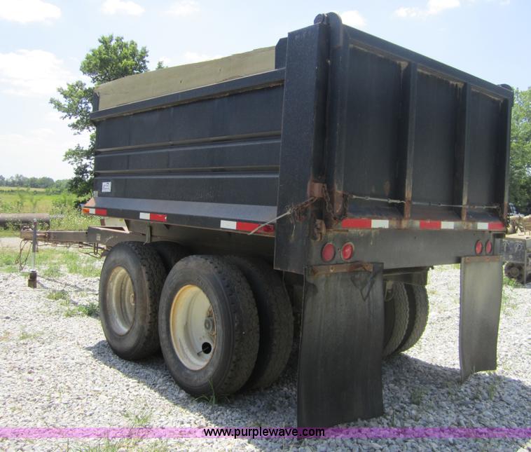 image for item A4735 2000 Leach pup trailer