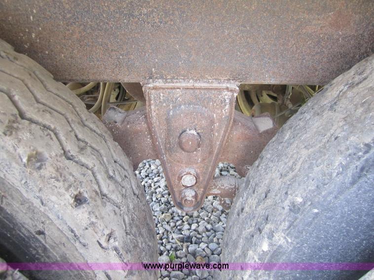 image for item A4735 2000 Leach pup trailer