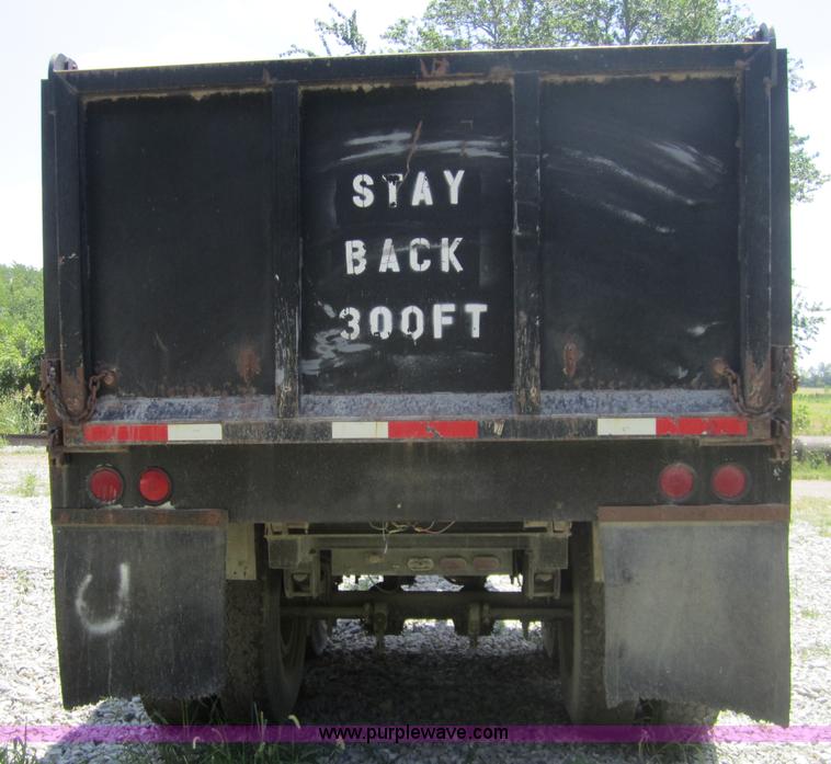 image for item A4736 2000 Leach pup trailer