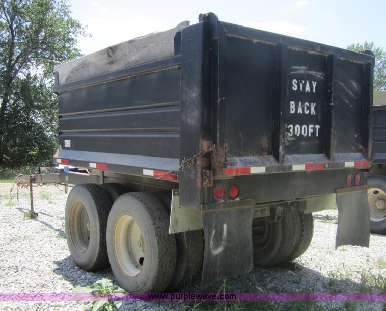 image for item A4736 2000 Leach pup trailer
