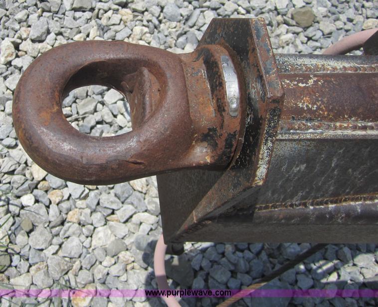 image for item A4736 2000 Leach pup trailer