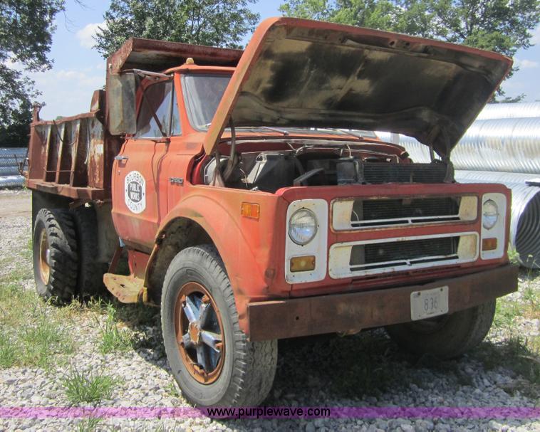 image for item A4742 1970 Chevrolet C50 dump truck