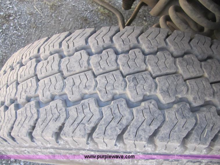 image for item A4748 1995 Ford F250 pickup truck