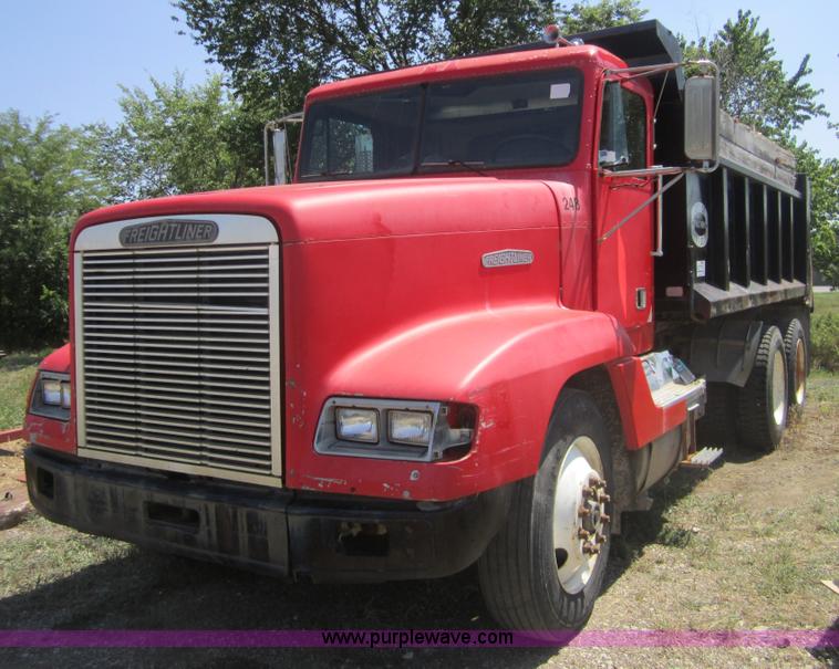 image for item A4750 1992 Freightliner FLD dump truck