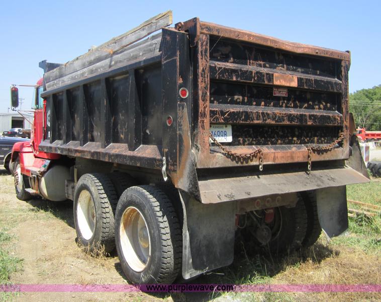image for item A4750 1992 Freightliner FLD dump truck