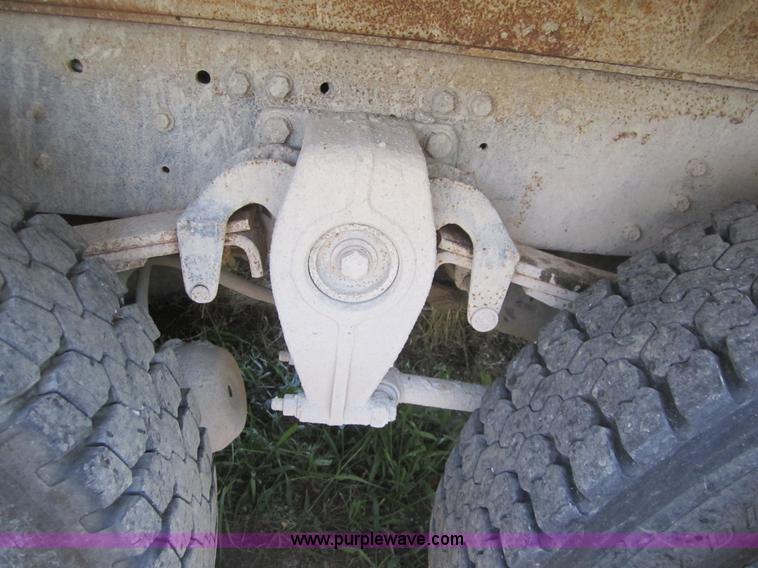 image for item A4750 1992 Freightliner FLD dump truck